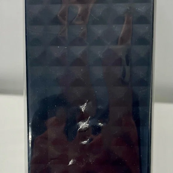 Valentino Uomo Born in Roma - Black and Pink - Eau de Toilette - 100ml / 3.4 Fl. - Picture 5 of 5